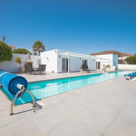 Villa Casa Conil With A Private 25 Meter Heated Pool Extérieur photo