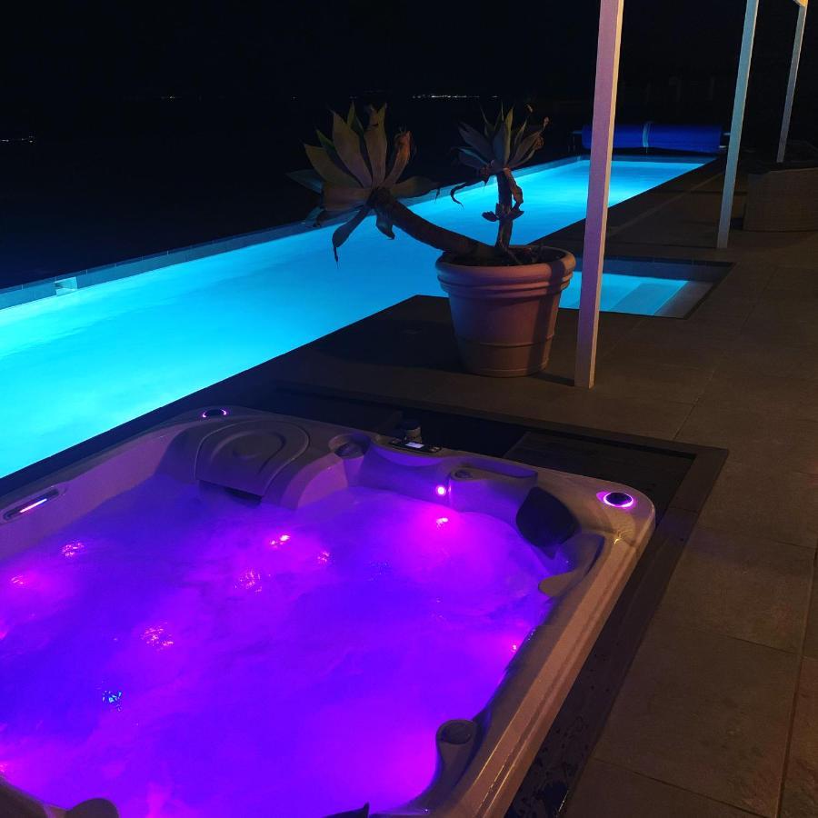Villa Casa Conil With A Private 25 Meter Heated Pool Extérieur photo